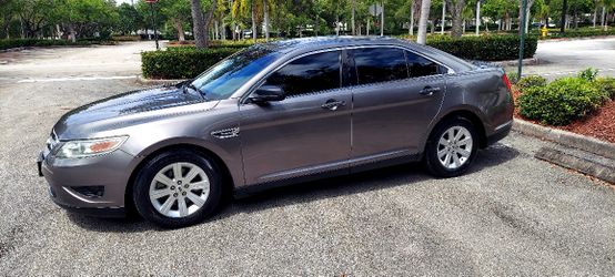 2012 Ford Taurus
