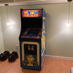 Ms PAC-MAC Arcade Machine