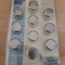 CASUAL HOME CABINET AND DRAWER KNOBS (New)