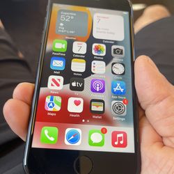 Apple iPhone 7 32gb unlocked fully functional