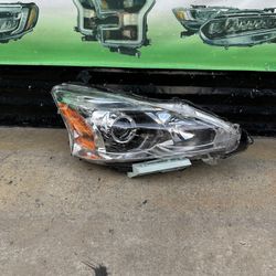 2013-2015 Nissan Altima Headlight 