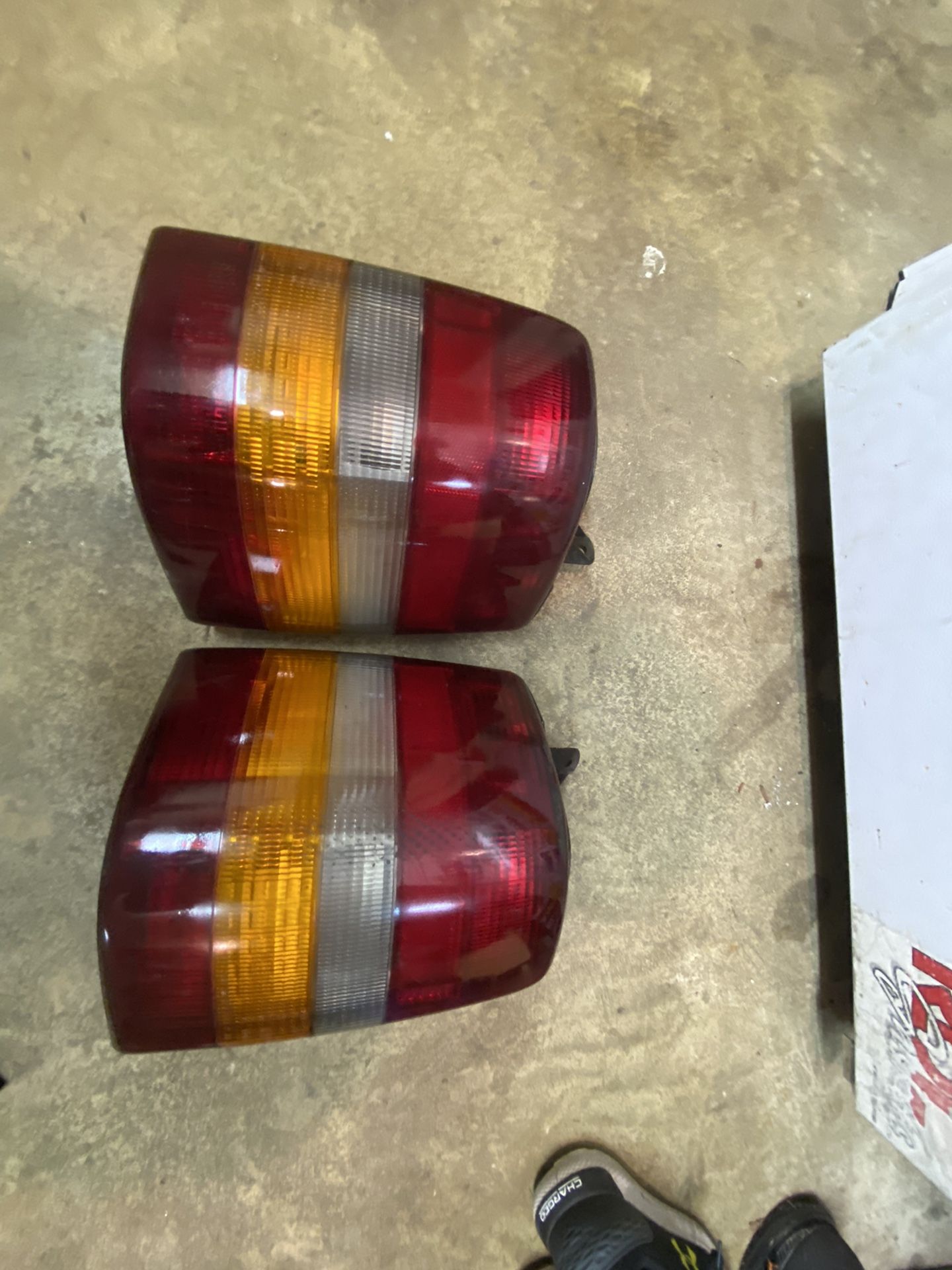 90s Jeep Tail Lights 