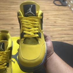 JORDAN RETRO 4 YELLOW THUNDER 