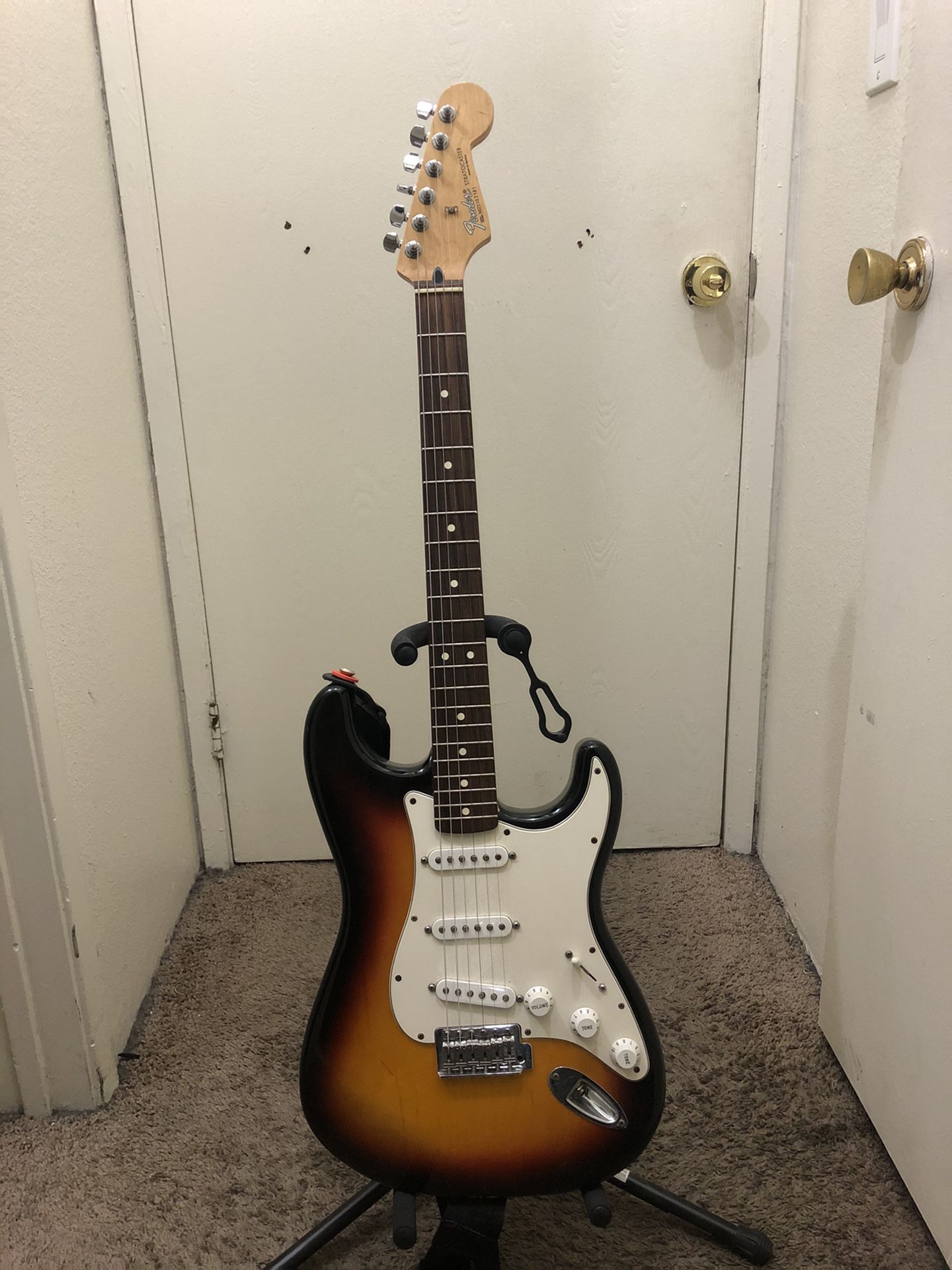 FENDER STRATOCASTER MEXICAN MADE
