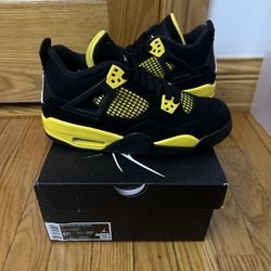 Jordan 4 Thunder Gs