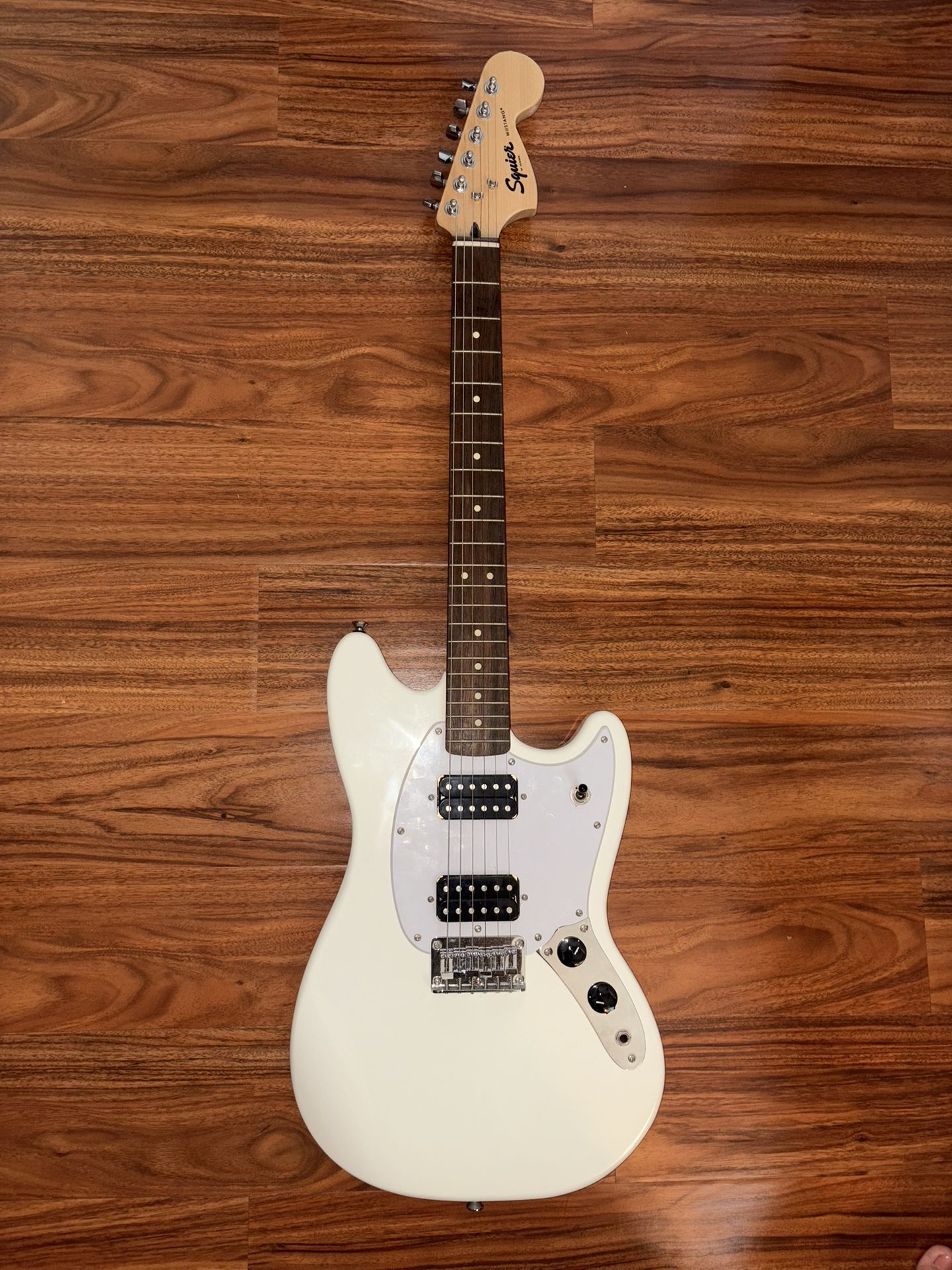 $350 OBO!!! Bundle Electric & Acoustic guitar PLUS Amp! All Ítems Like new!