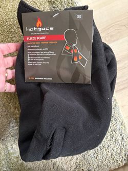 Hot Mocs Black Fleece Scarf with heat warmers