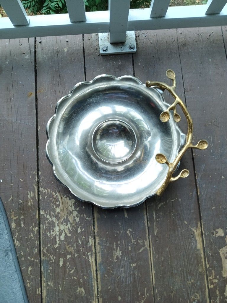 Aluminum Tray.   