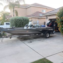 2002 Nitro Nx882 18ft Dual Console Bass Boat