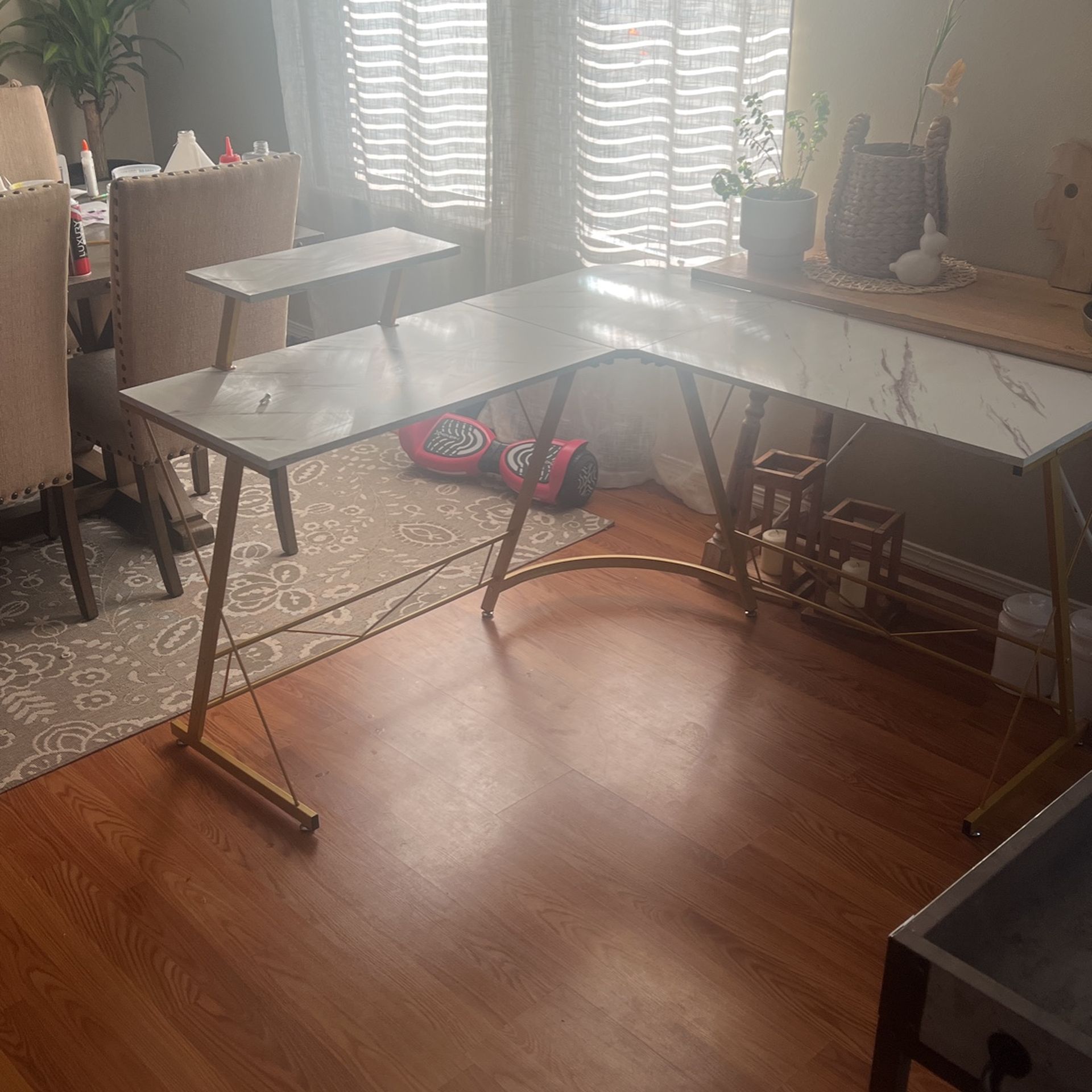 White And Gold L Shaped Desk
