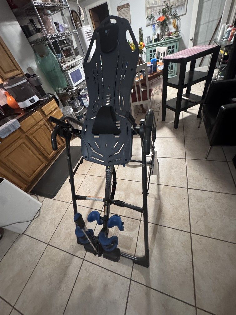 Teeter FitSpine X3 Inversion Table