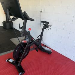 Peloton Bike