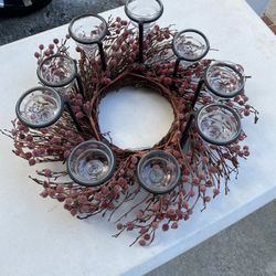 Wrought Iron Tealight Candlebra with Berry Wreath 