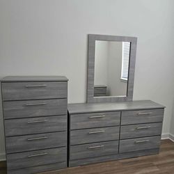 Dresser Whit Mirror And Chest - Cómoda con Espejo y  Gavetero