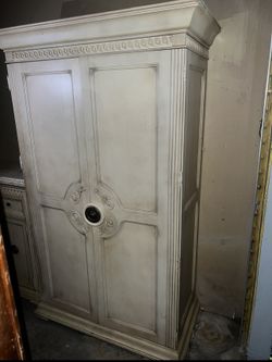 Home and bedroom furniture 