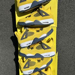 Jordan 4 Retro Lighting (2021)  