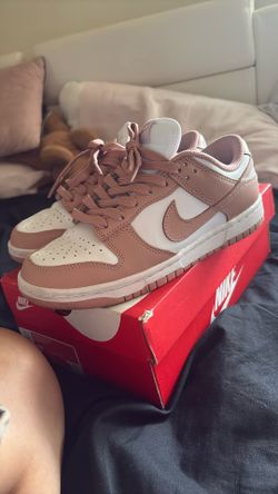 Women Pink Nike Dunks