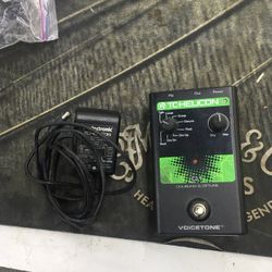 TC Helicon Voicetone Pedal