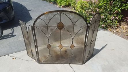 Broken glass fire screen