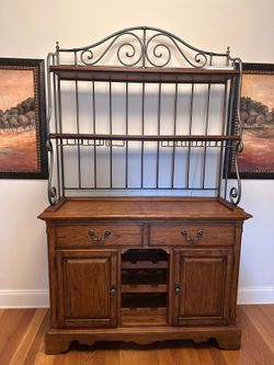 Bakers Rack from American Signature furniture