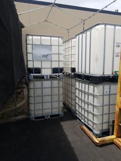 IBC Totes. Water Containers 