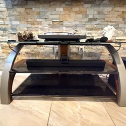 Modern Glass Media / Console Table – High-End Design