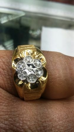 14k Gold diamond Ring 8 grams