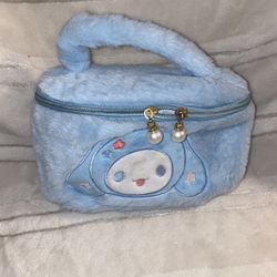 Cinna Makeup Pouch XxSanrio 