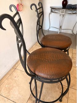 Swivel crocodile skin Chairs