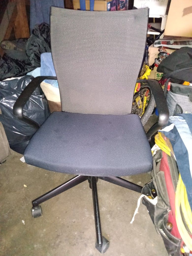 Hayworth Good Quality Office Chair