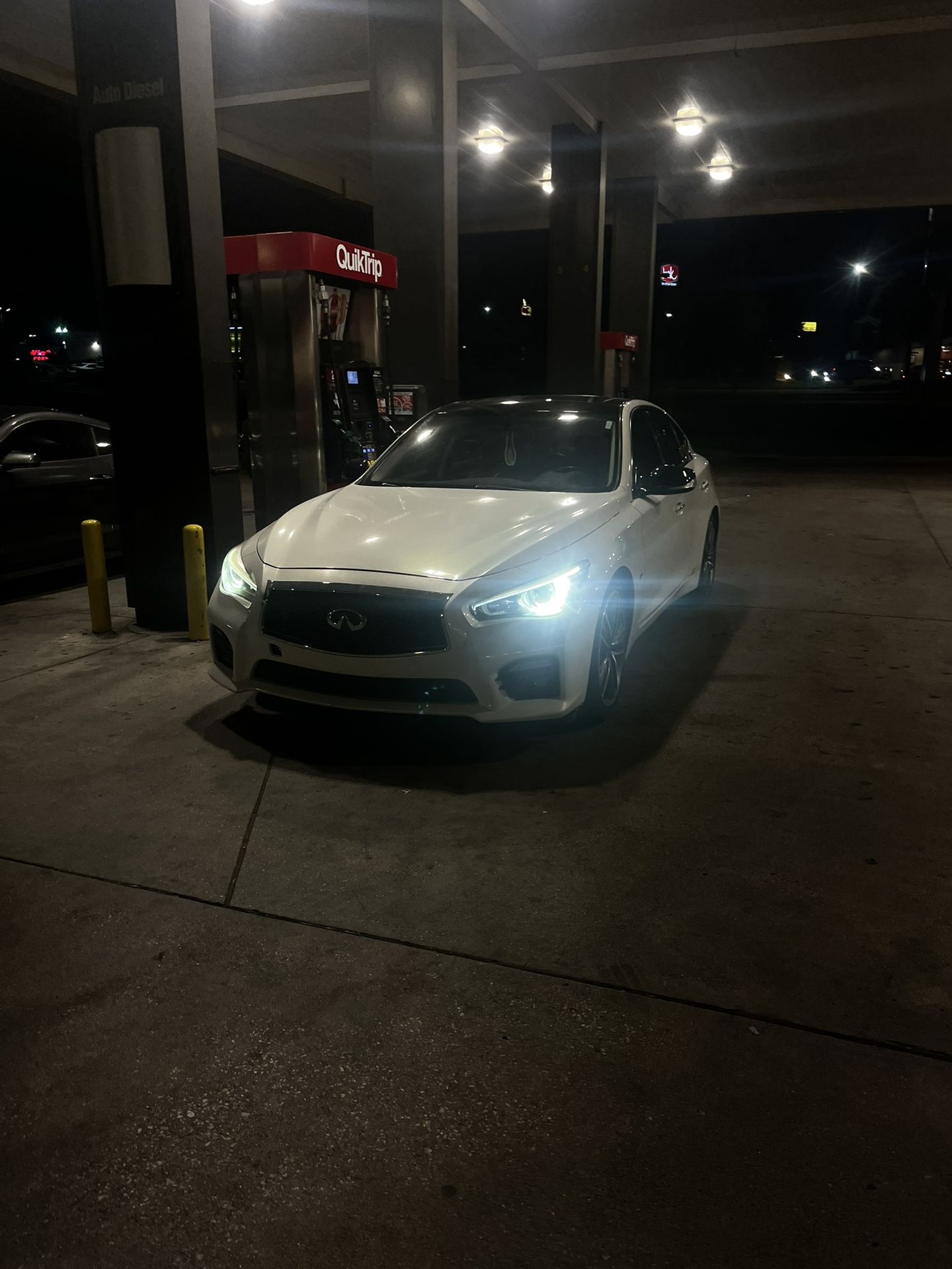 2015 Infiniti Q50