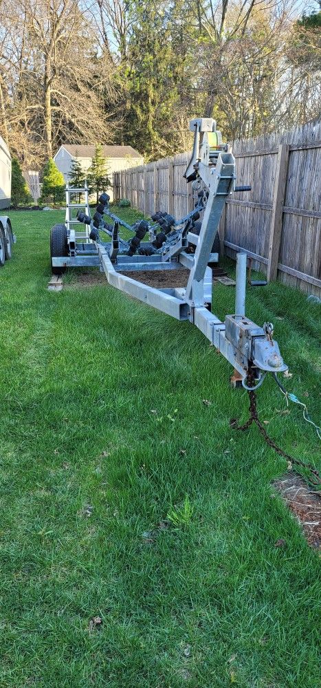 Boat Trailer Up To 25'