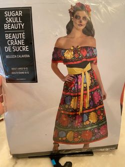 Skull Beauty costume New Large