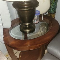 Matching Coffee Table With 2 End Tables