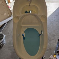 Baby Bathtub With Water Thermometer