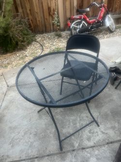 Patio Table With 2 Chairs