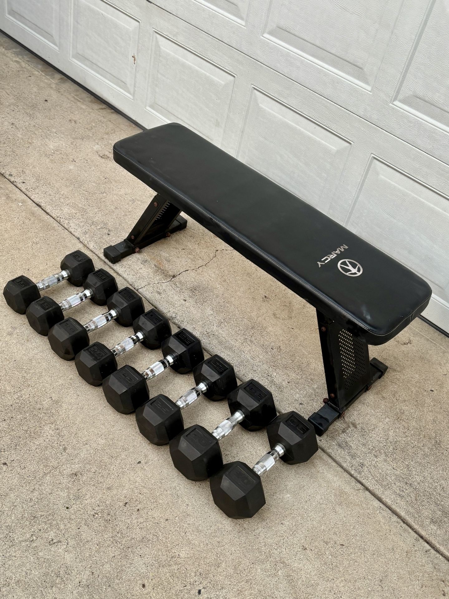 Rubber-coated Hex Dumbbells, Flat Exercise Bench