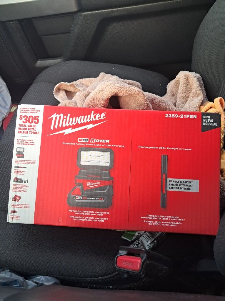 Milwaukee M18 Rover Floodlight/worklight