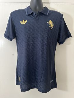 Juventus Size M Jersey 