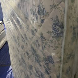 Queen Double-Sided Pillow Top Mattress. 125. I Can Also Deliver.