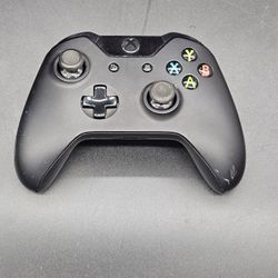 Microsoft Xbox One Wireless Controller Black WITHOUT Battery Cover