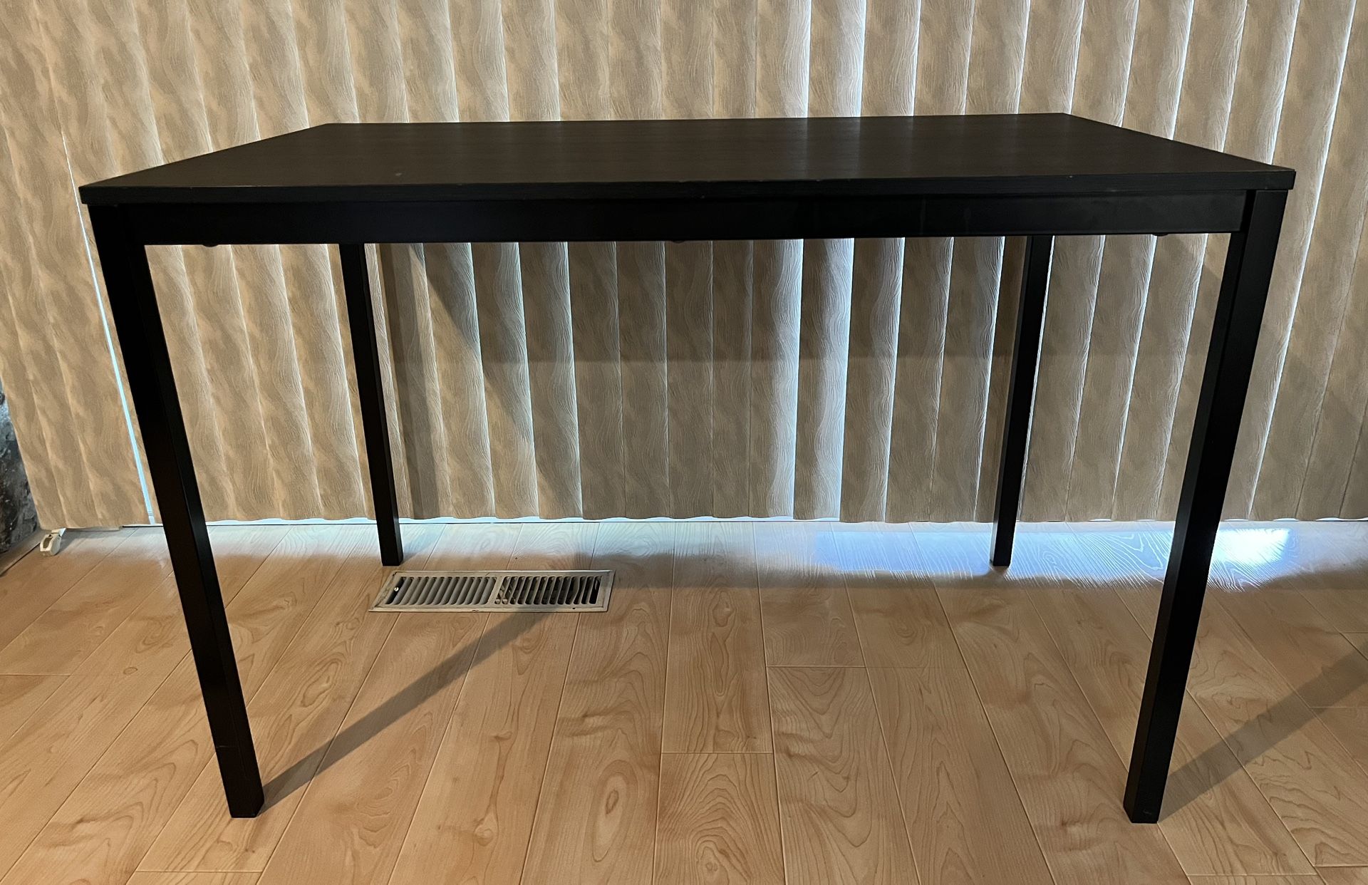 Table/Desk