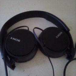 Sony Black Headphones 