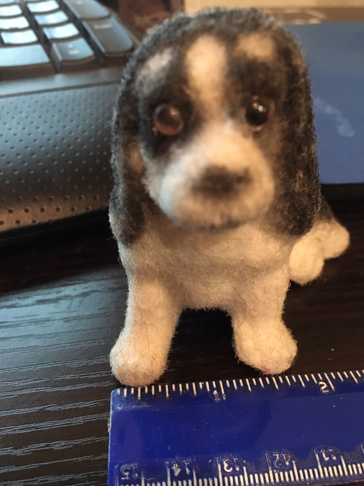 Vintage Sitting Dog 4 In Long