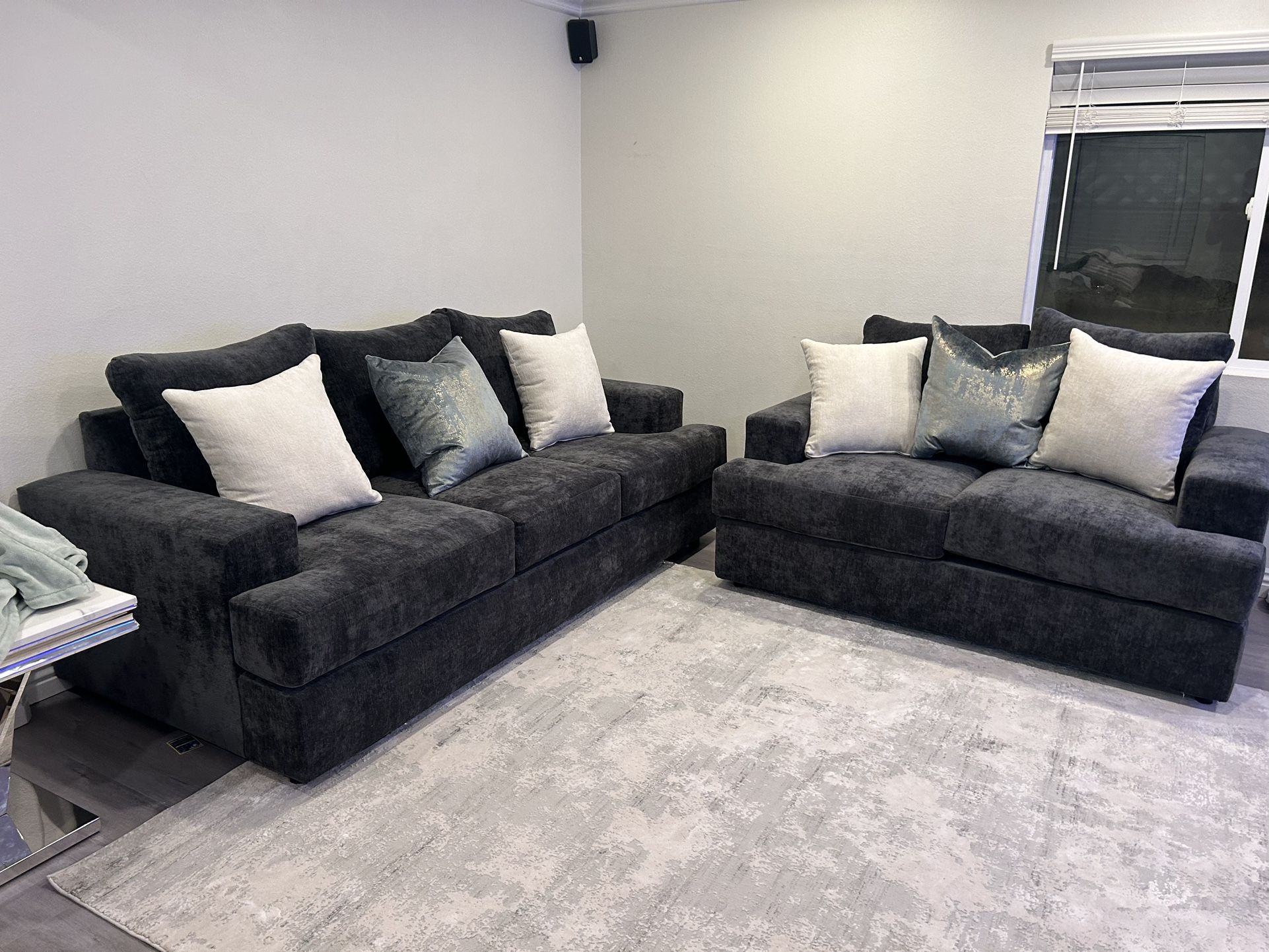 Brand New Comfy Plush Sofa Loveseat Set