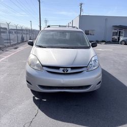 2009 Toyota Sienna