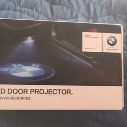 BMW LED DOOR PROJECTOR