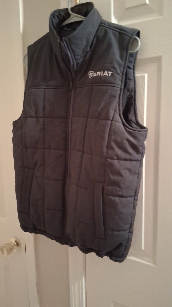 Ariat Gray Insulated Vest And Cap