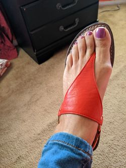 Sandalias # 7 $8 dls personas serias