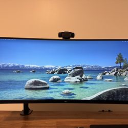 34 Inch LG Ultrawide Monitor USB C